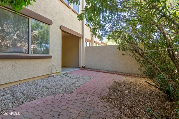 $2,300 | 1886 East Don Carlos, Unit 126, Tempe, AZ 85281