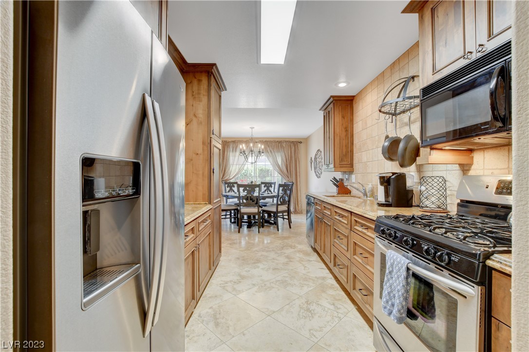 415 Roman Tree Court Las Vegas, NV 89183 - Photo 17 of 50