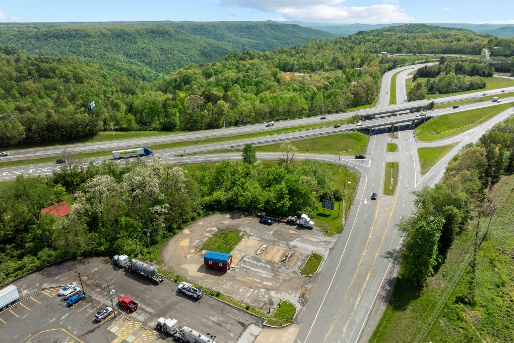 920 South Holly Street Monterey, TN 38574 - Photo 4 of 7 an aerial view of a house with a yard
