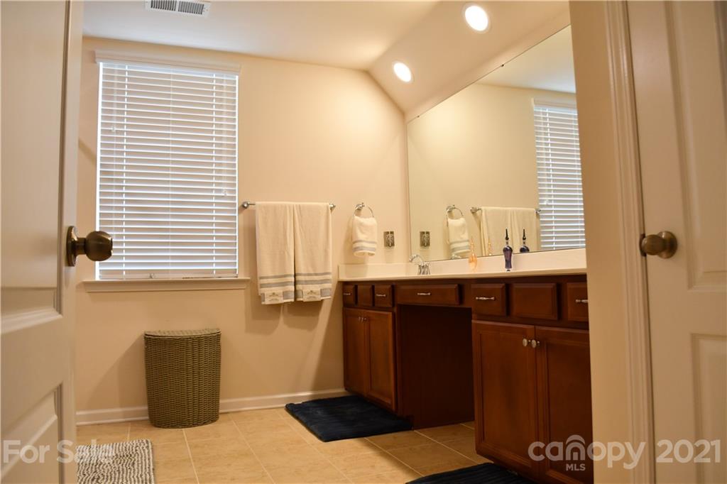 10502 Ebbets Road, Unit 171 Charlotte, NC 28273 - Photo 9 of 10 Gallery Image 9