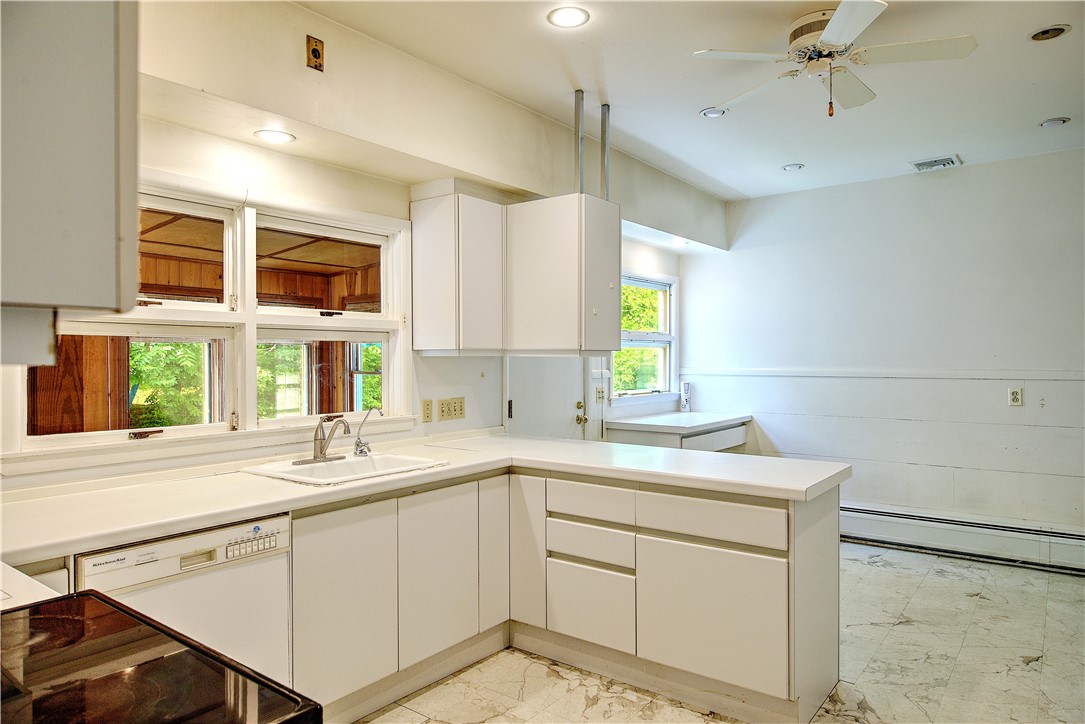 25 Brookway Road Providence, RI 02906 - Photo 12 of 33