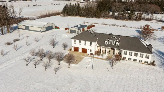 $1,124,900 | 10951 County Road 8 Southwest, Stewartville, MN 55976