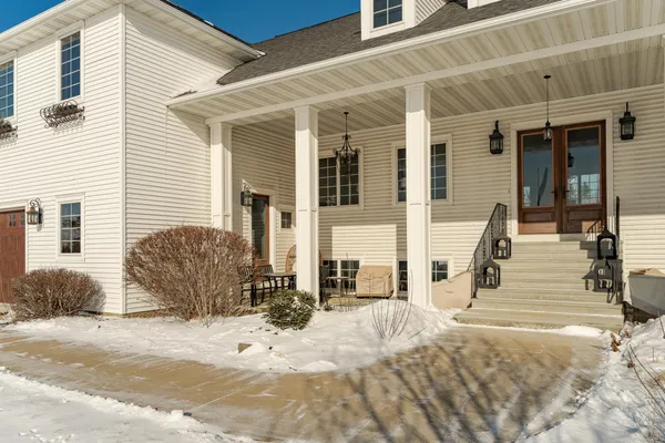 $1,099,900 | 10951 County Road 8 Southwest, Stewartville, MN 55976