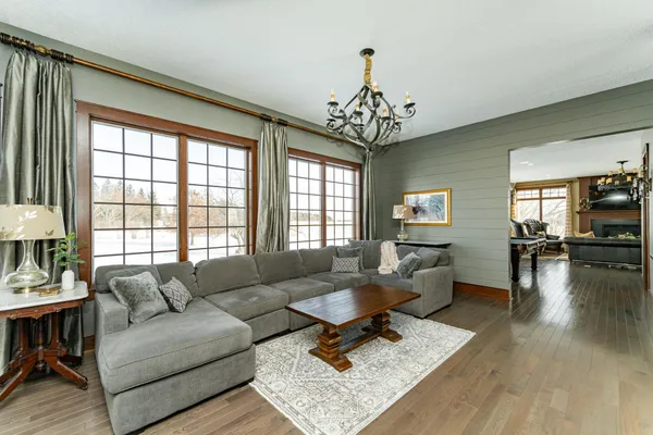 $1,124,900 | 10951 County Road 8 Southwest, Stewartville, MN 55976