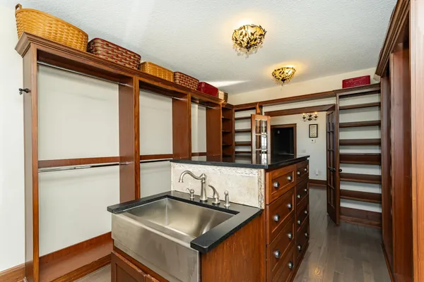 $1,124,900 | 10951 County Road 8 Southwest, Stewartville, MN 55976