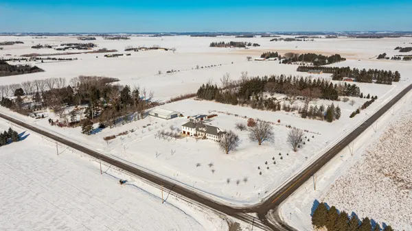 $1,099,900 | 10951 County Road 8 Southwest, Stewartville, MN 55976