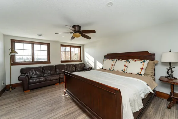 $1,099,900 | 10951 County Road 8 Southwest, Stewartville, MN 55976