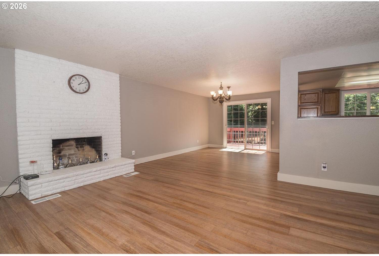 15652 South Henrici Road Oregon City, OR 97045 - Photo 8 of 33 Gallery Image 8