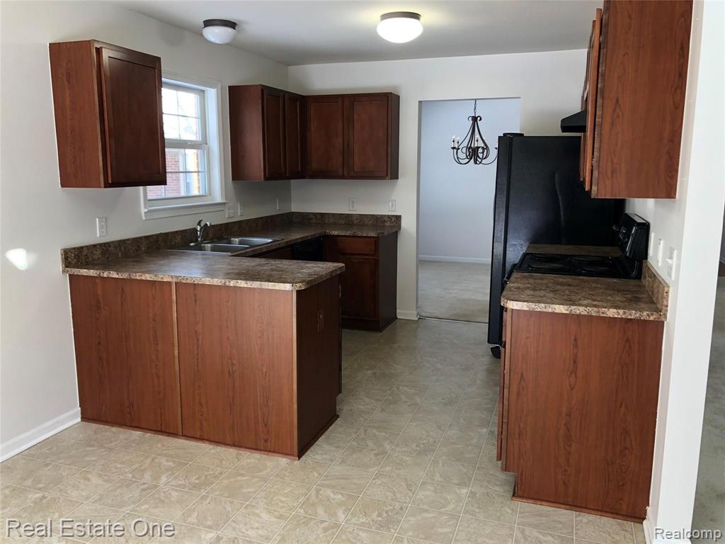 1856 Genoa Circle, Unit 40 Howell, MI 48843 - Photo 25 of 41