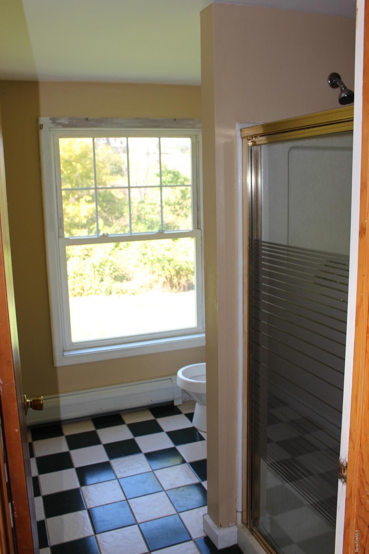 15 Stratton Road Williamstown, MA 01267 - Photo 16 of 19 3/4 Bath 2nd Floor