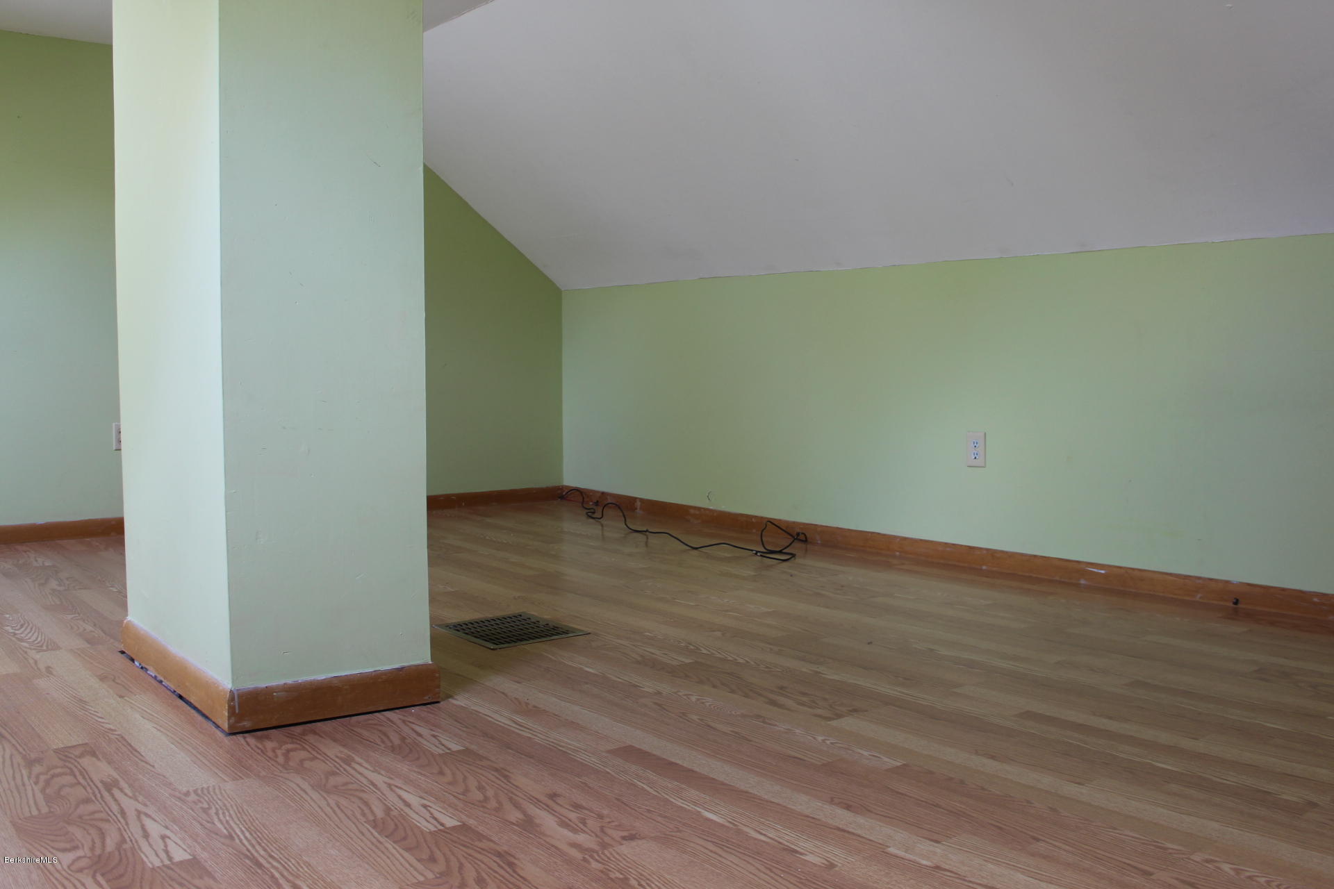 15 Stratton Road Williamstown, MA 01267 - Photo 19 of 19 Bonus Room, 2nd Floor