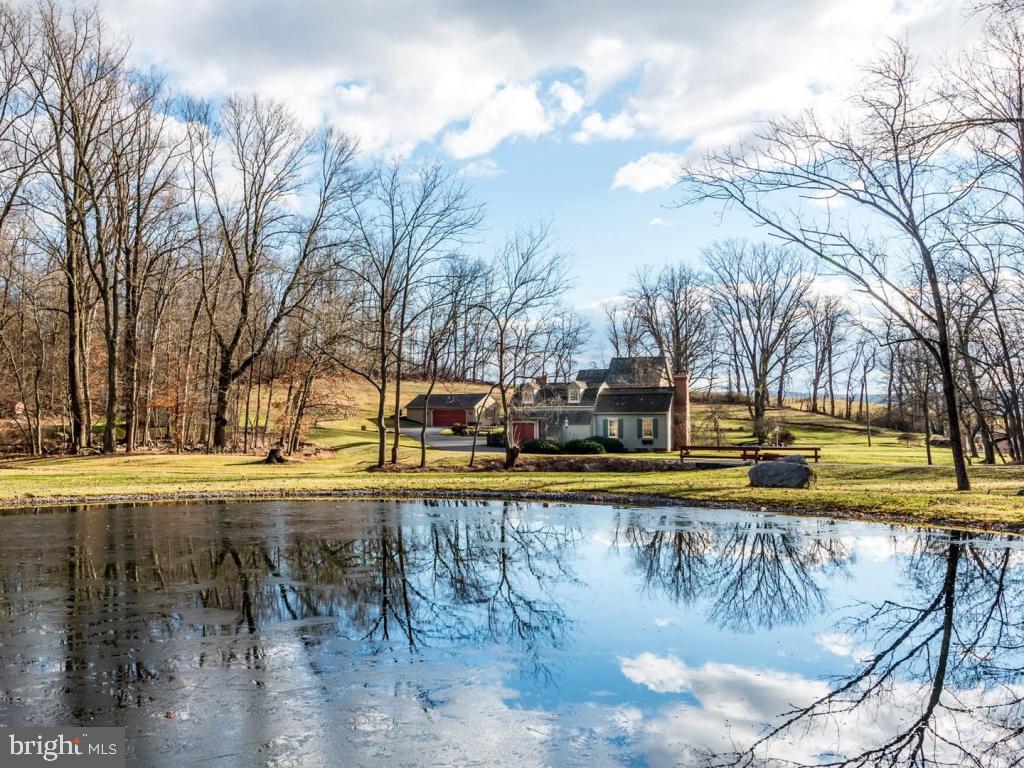 380 Hammertown Road Narvon, PA 17555 - Photo 3 of 51