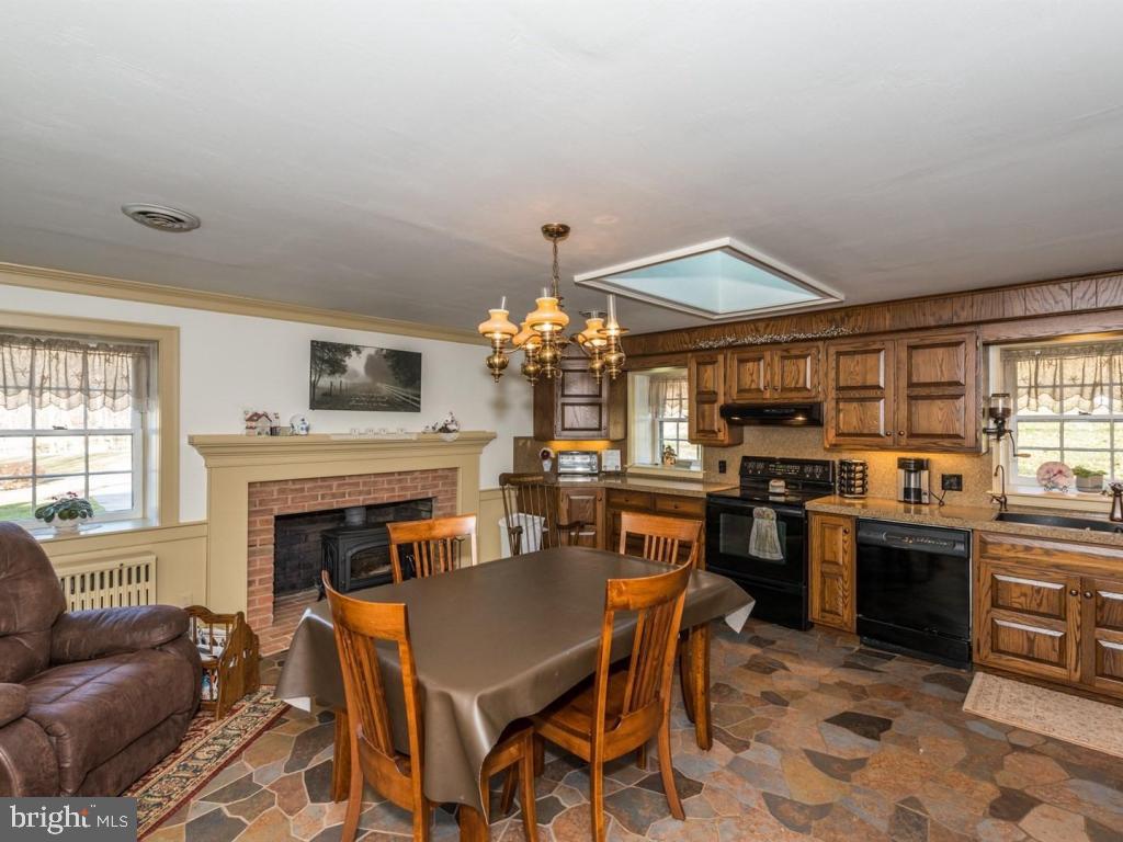 380 Hammertown Road Narvon, PA 17555 - Photo 7 of 51