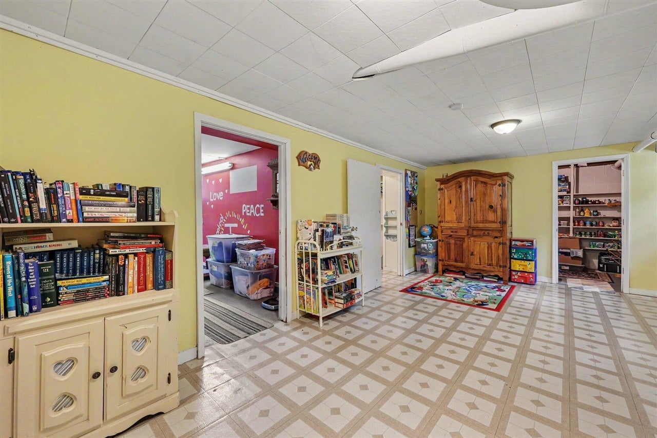 8550 North Meridian Road Pleasant Lake, MI 49272 - Photo 18 of 55 Gallery Image 18