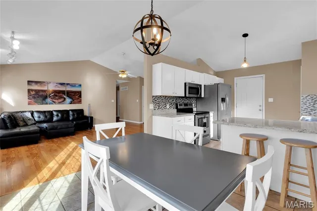 $285,000 | 611 North Friedberg Drive, Herculaneum, MO 63048