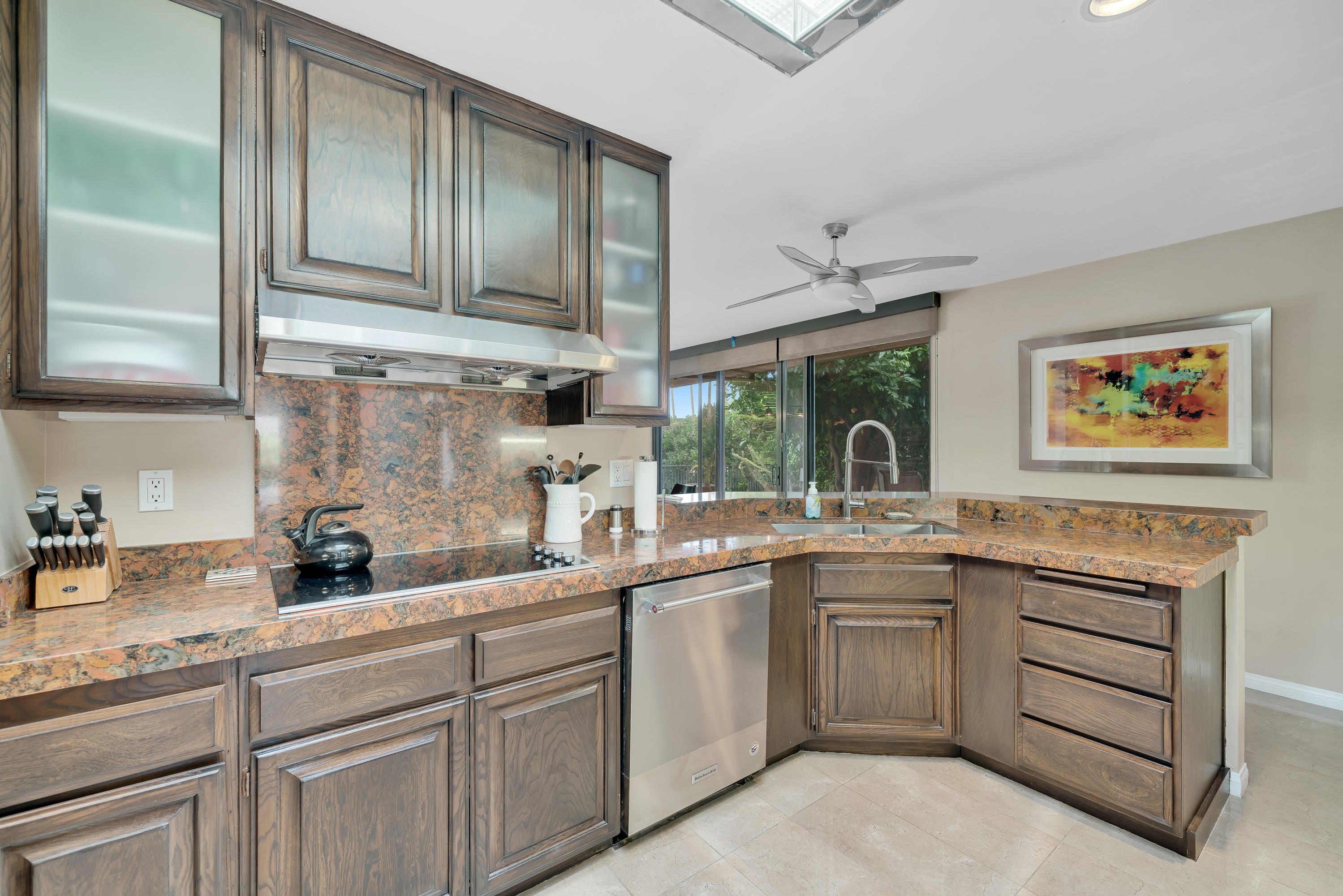 10 Temple Court Rancho Mirage, CA 92270 - Photo 17 of 37 Photo-27