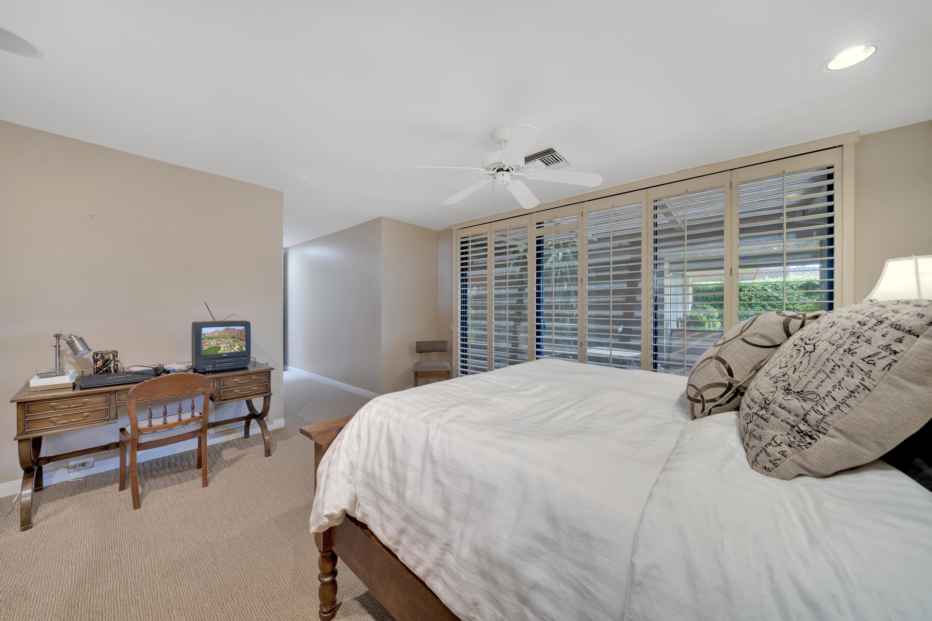 10 Temple Court Rancho Mirage, CA 92270 - Photo 26 of 37 Photo-36