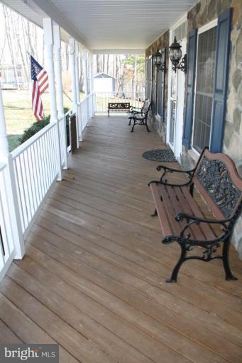 10555 Bears Den Road Marshall, VA 20115 - Photo 10 of 10 Porch