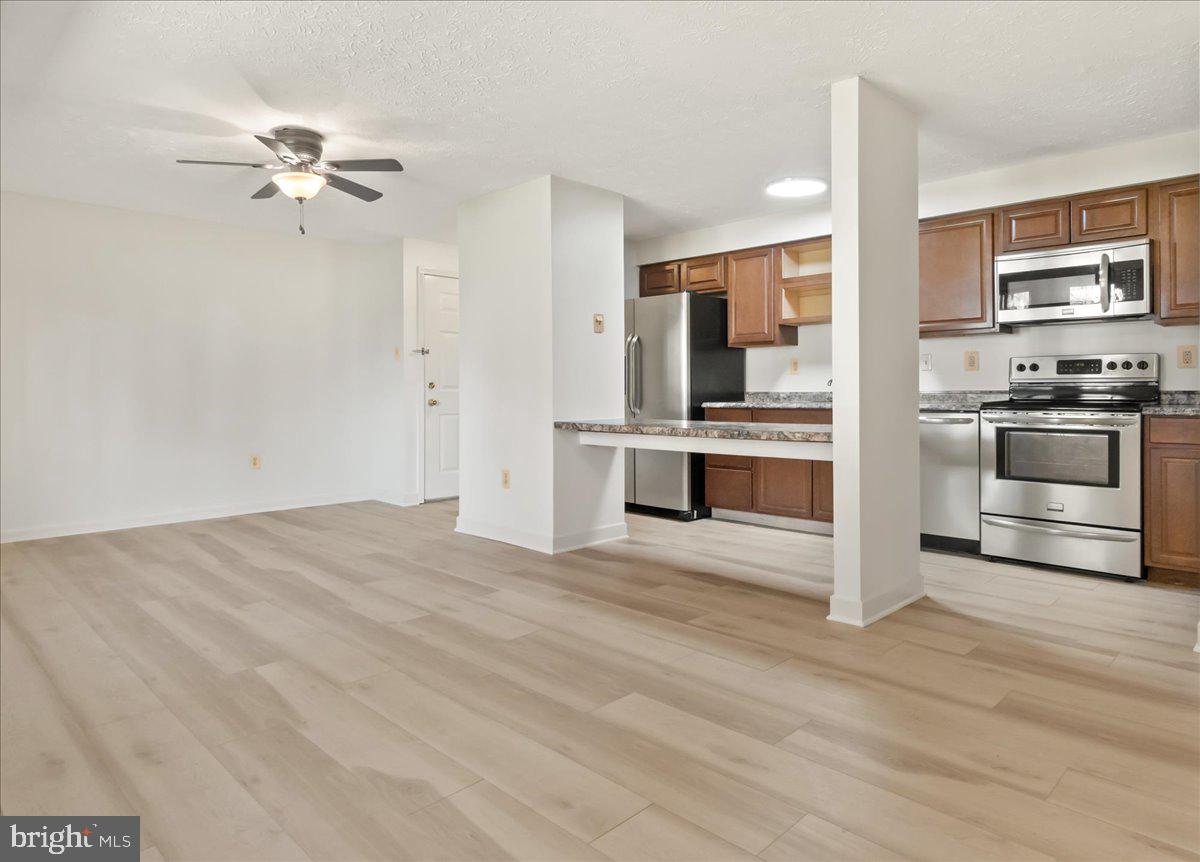 551 Heather Ridge Drive, Unit B Frederick, MD 21702 - Photo 6 of 28