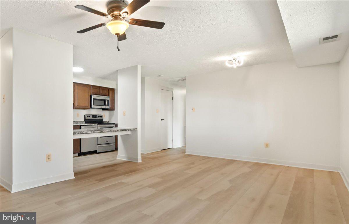 551 Heather Ridge Drive, Unit B Frederick, MD 21702 - Photo 9 of 28