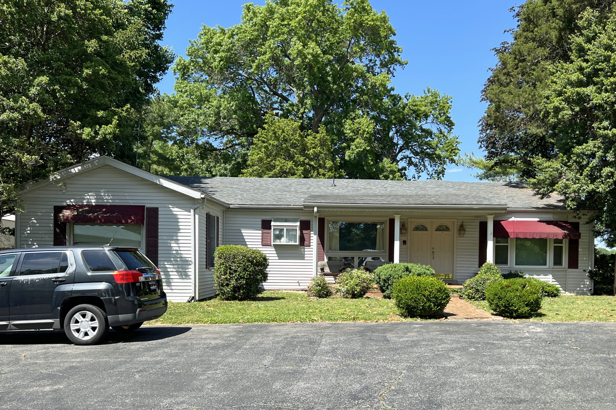 1810 Kummer Road Franklin, KY 42134 - Photo 1 of 48