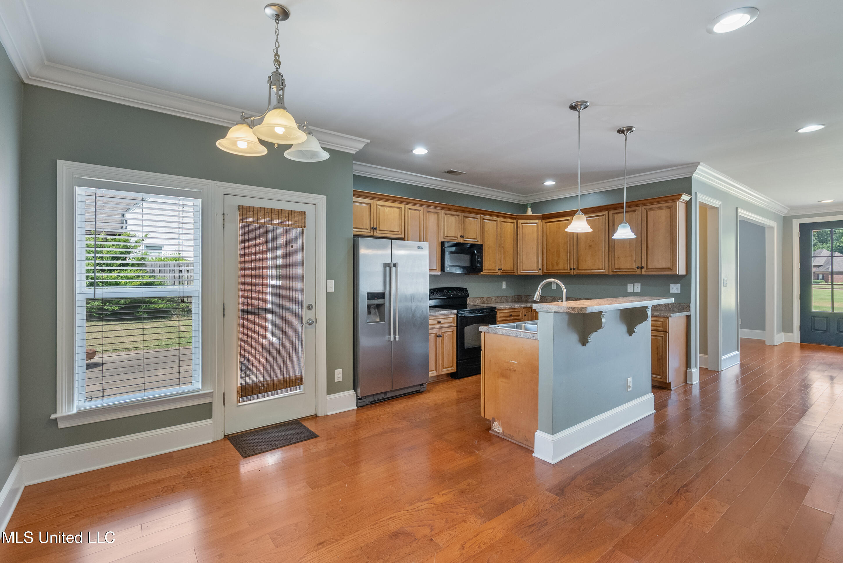 3345 Pettingill Way Hernando, MS 38632 - Photo 16 of 41 Separate Breakfast Area