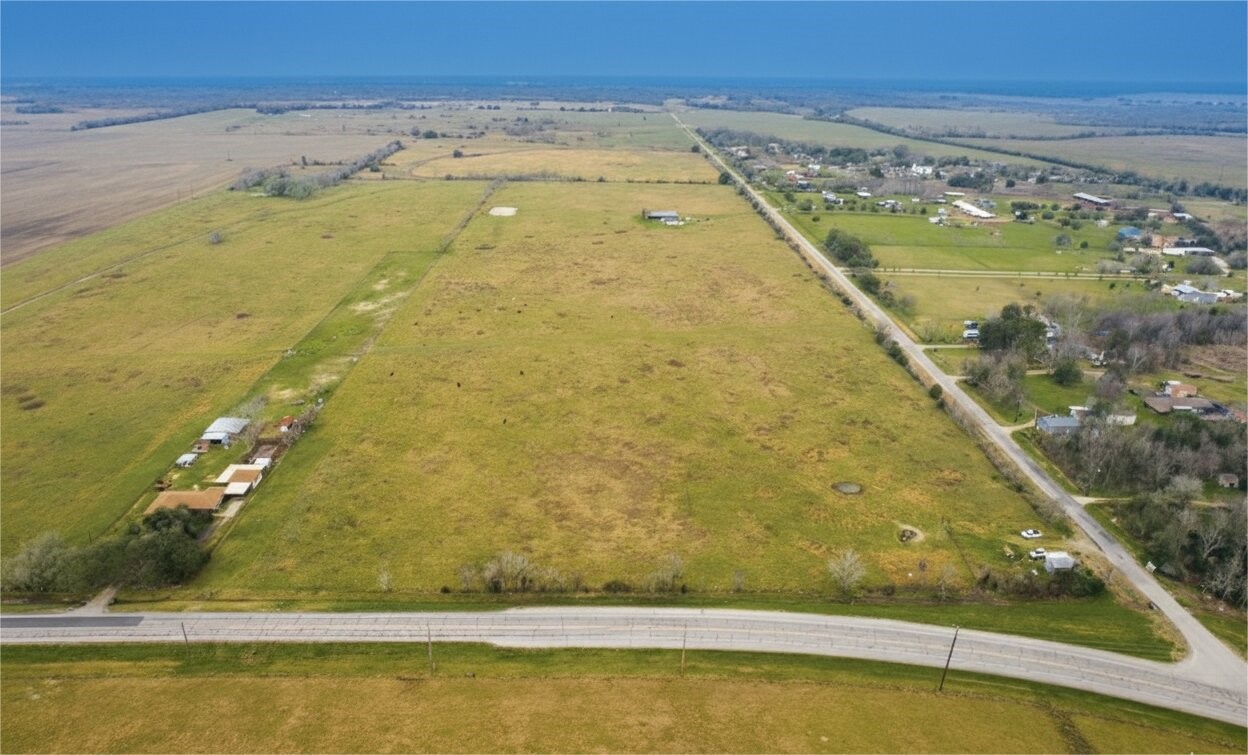 17714 Day Road Needville, TX 77461 - Photo 7 of 22 a view of an ocean