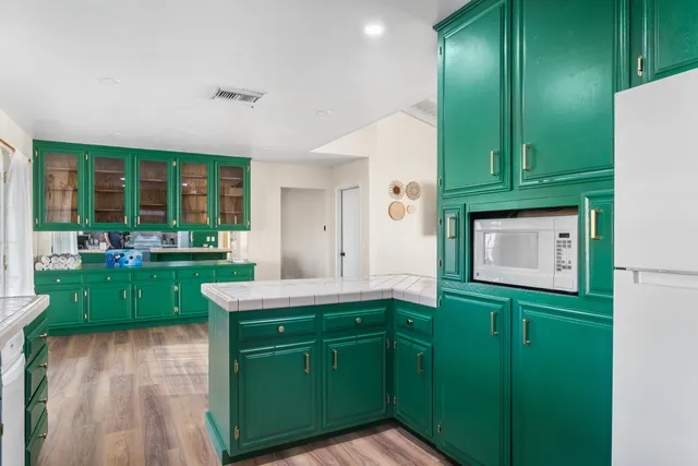 $670,000 | 7607 Lucerne Vista Avenue, Yucca Valley, CA 92284