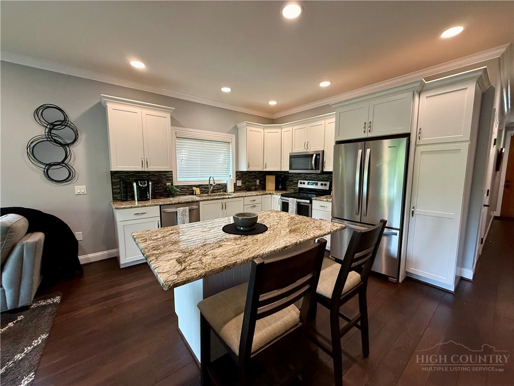 192 South Willow Ridge Lane, Unit 192 Boone, NC 28607 - Photo 5 of 28 Gallery Image 5
