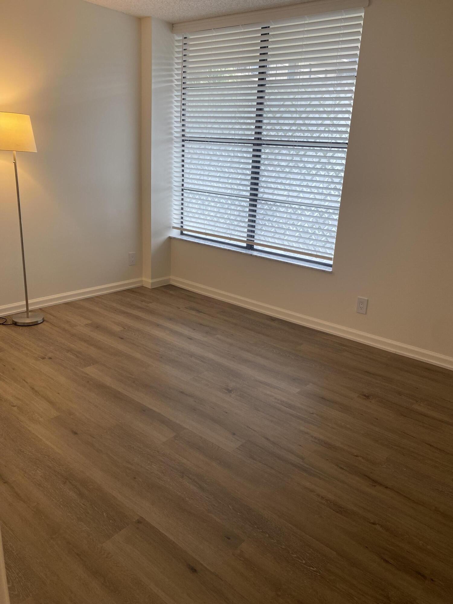 17 Royal Palm Way, Unit 305 Boca Raton, FL 33432 - Photo 13 of 22 IMG_7810