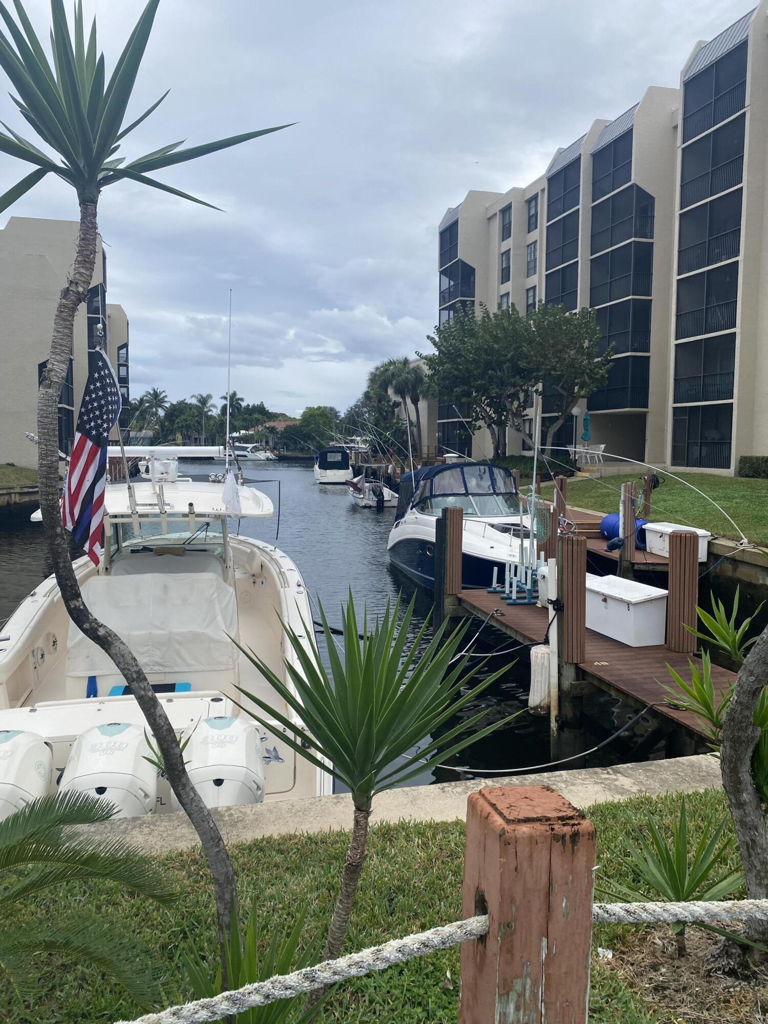 17 Royal Palm Way, Unit 305 Boca Raton, FL 33432 - Photo 21 of 22 IMG_7792