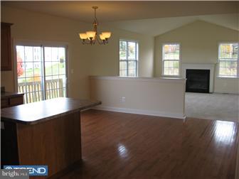 136 Wiand Lane Spring City, PA 19475 - Photo 11 of 12 Kitchen