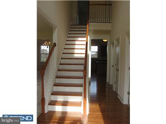136 Wiand Lane Spring City, PA 19475 - Photo 8 of 12 Foyer