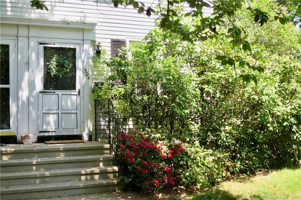 304 Sylvan Knoll Road Stamford, CT 06902 - Photo 1 of 1 Gallery Image 1