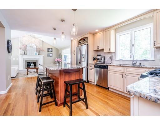 1083 Frank Smith Road Longmeadow, MA 01106 - Photo 13 of 26 Gallery Image 13