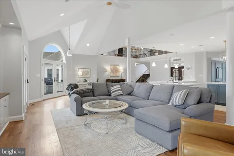 $2,899,000 | 16076 Berlin Turnpike, Purcellville, VA 20132