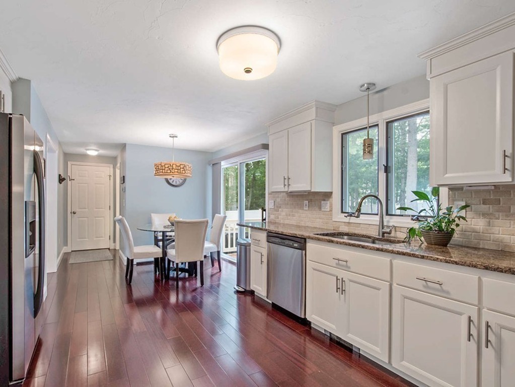 25 Temple Street Medway, MA 02053 - Photo 7 of 24