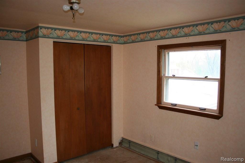 852 East Gunn Road Rochester, MI 48306 - Photo 22 of 25 2012-11-12 12.35.26.jpg