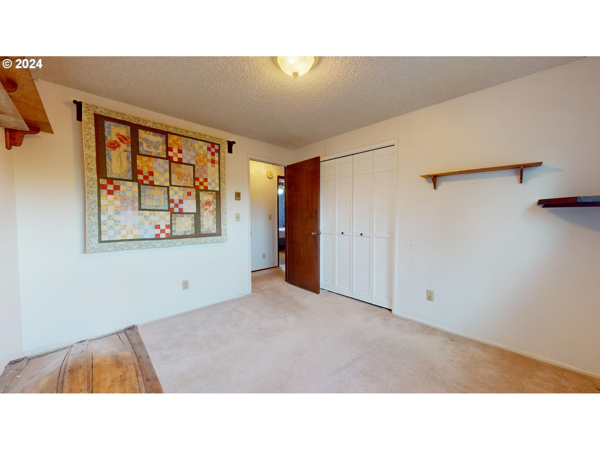 631 Rayner Avenue Springfield, OR 97477 - Photo 28 of 40 a open hall with stairs
