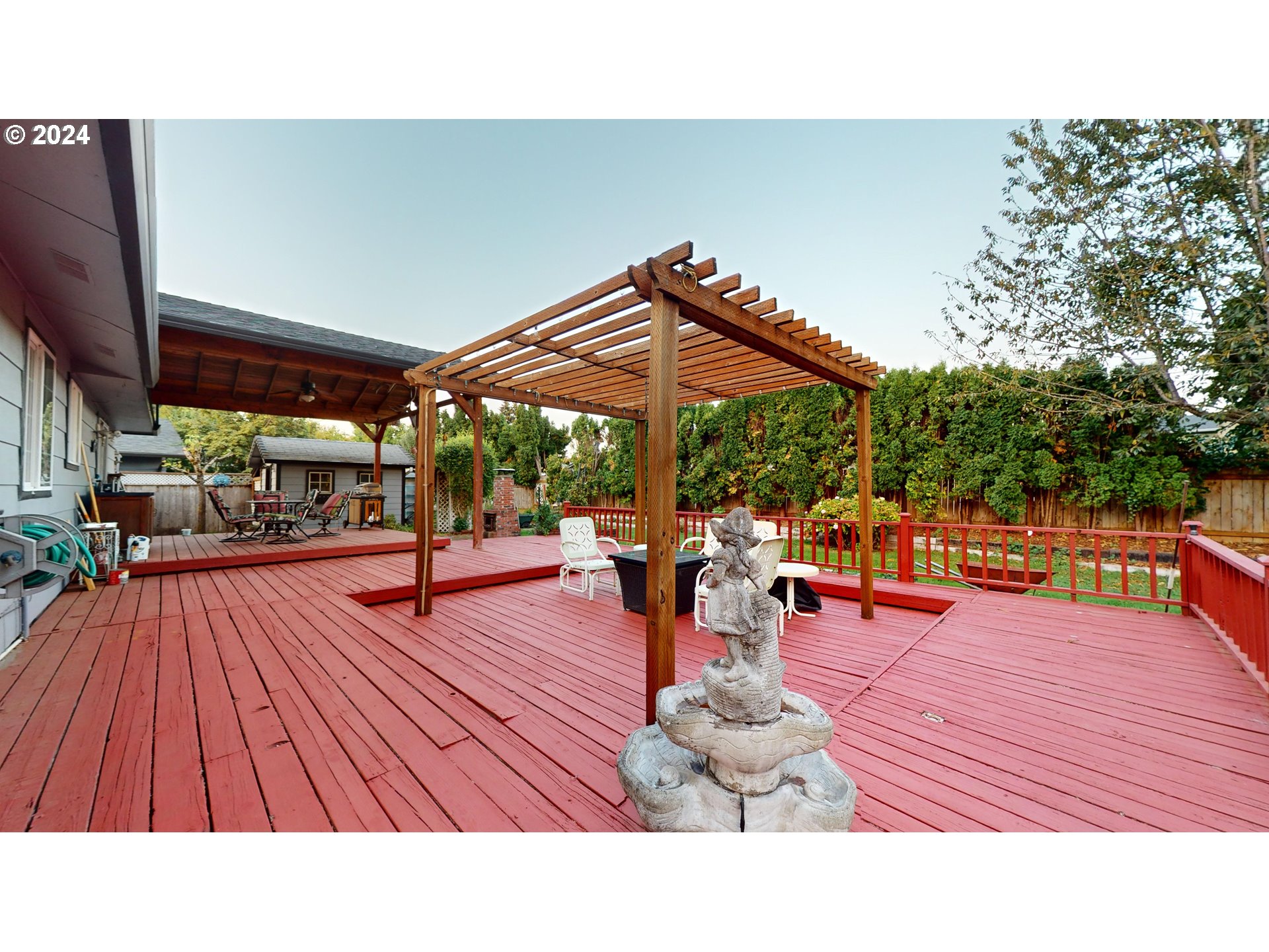 631 Rayner Avenue Springfield, OR 97477 - Photo 36 of 40 a outdoor space with seating