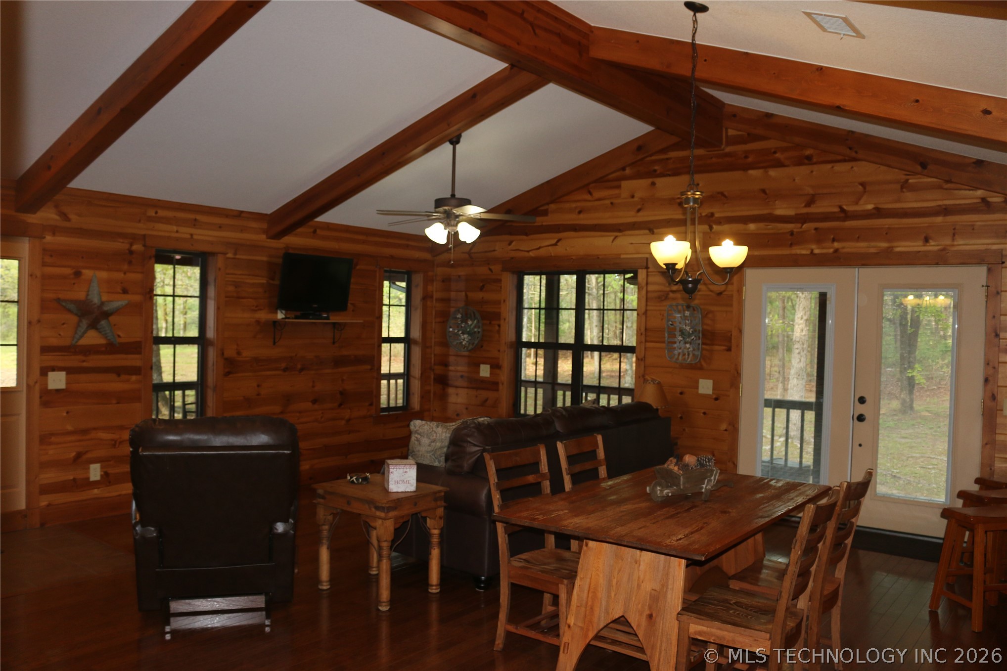 496 Wyr 56746 Road Broken Bow, OK 74728 - Photo 13 of 81 Gallery Image 13