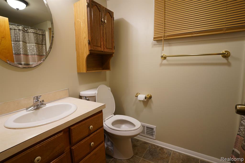 4317 Calkins Road Flint, MI 48532 - Photo 17 of 22