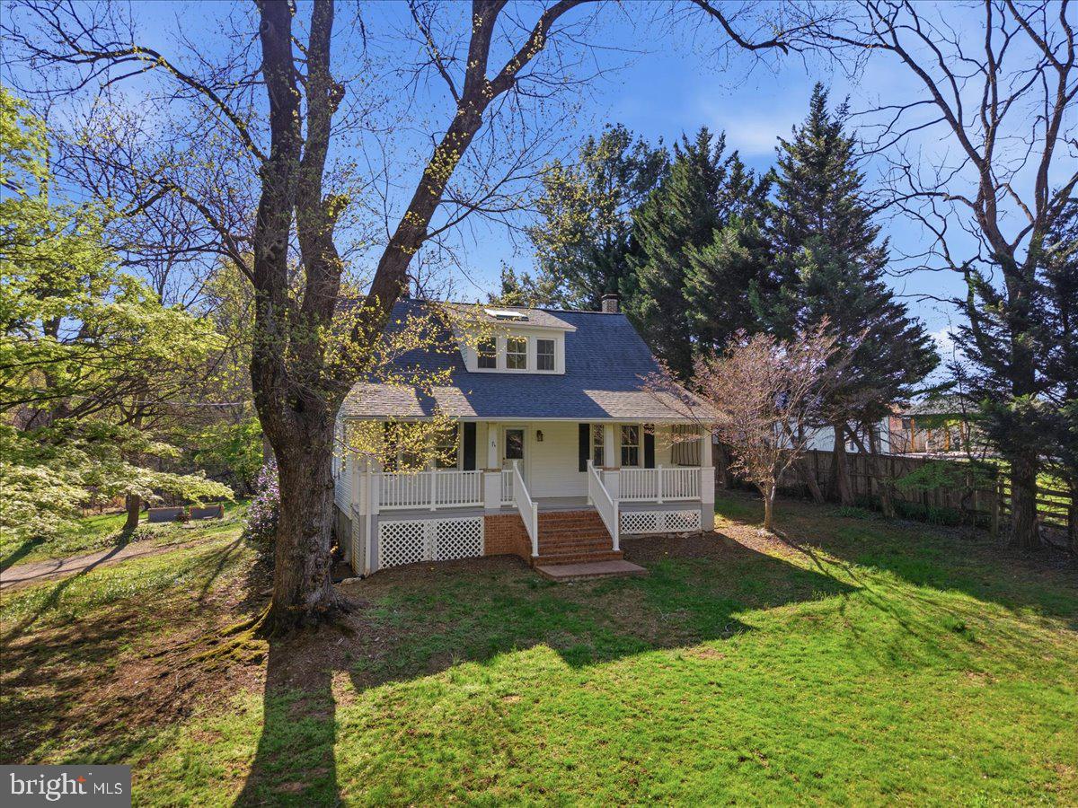 23320 Watson Road Leesburg, VA 20175 - Photo 42 of 48 front view of a house with a yard