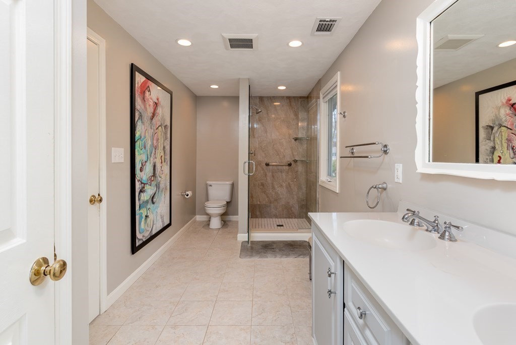251 Marked Tree Road Holliston, MA 01746 - Photo 13 of 22 Gallery Image 13