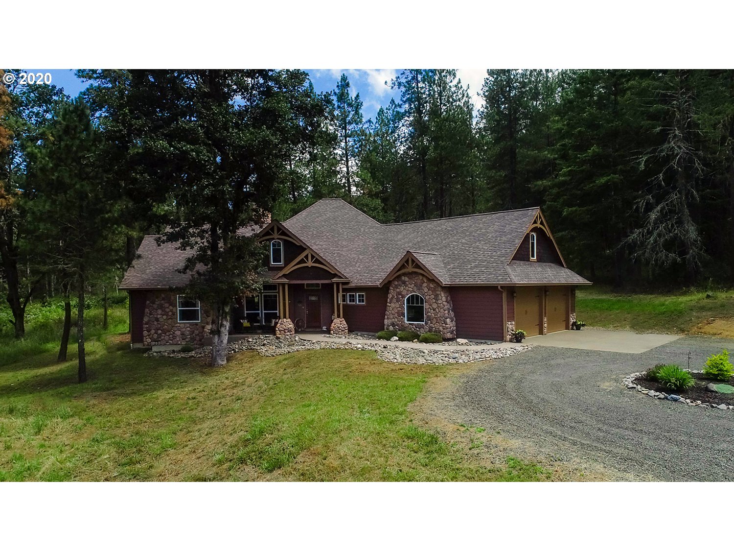 1385 Cleveland Loop Road Roseburg, OR 97471 - Photo 1 of 32 Gallery Image 1