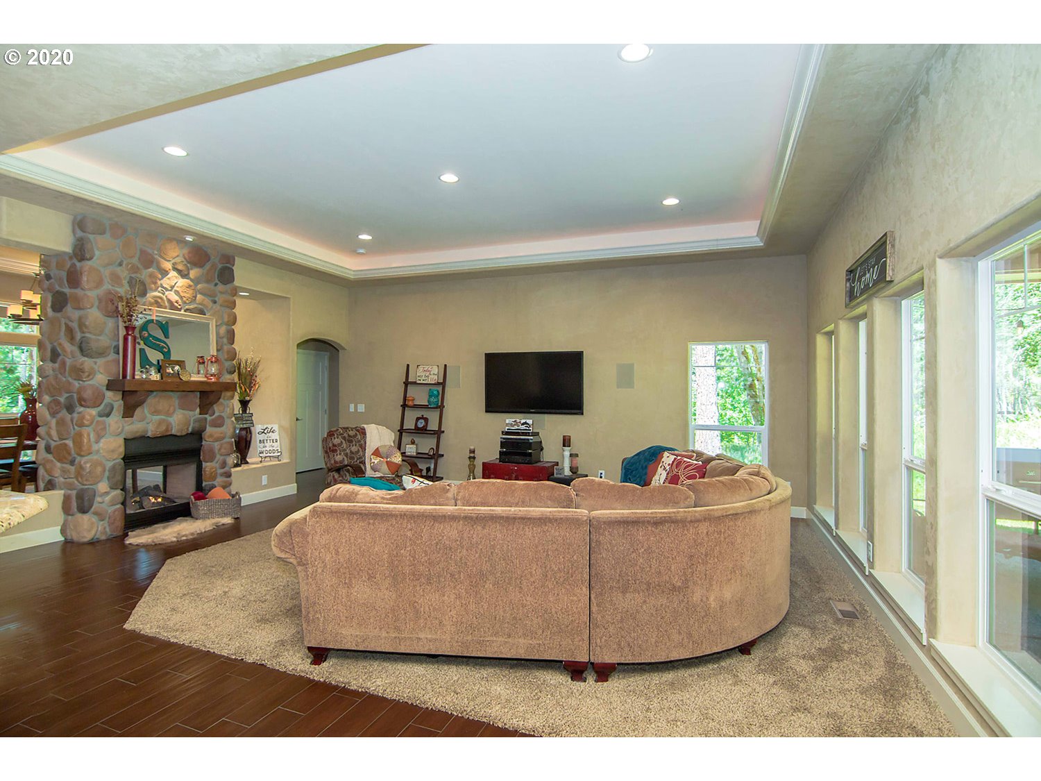 1385 Cleveland Loop Road Roseburg, OR 97471 - Photo 9 of 32 Gallery Image 9