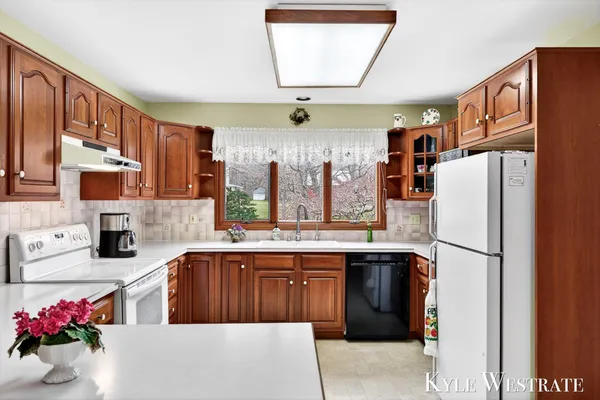 $629,900 | 6669 West H Avenue, Kalamazoo, MI 49009