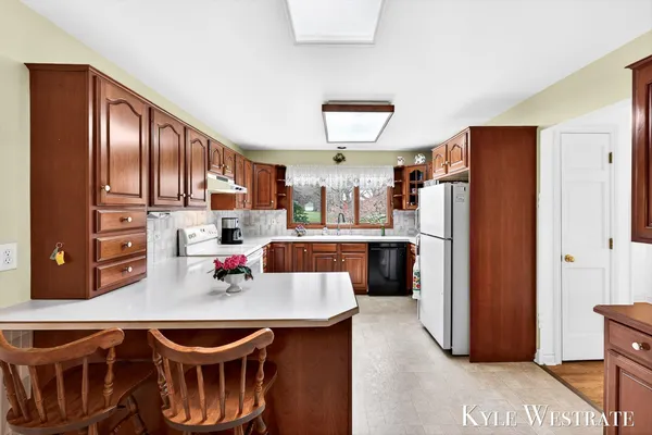 $629,900 | 6669 West H Avenue, Kalamazoo, MI 49009