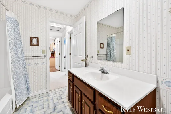 $629,900 | 6669 West H Avenue, Kalamazoo, MI 49009