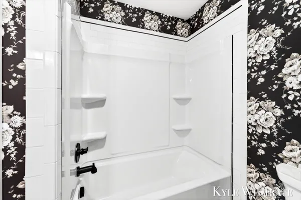 $629,900 | 6669 West H Avenue, Kalamazoo, MI 49009